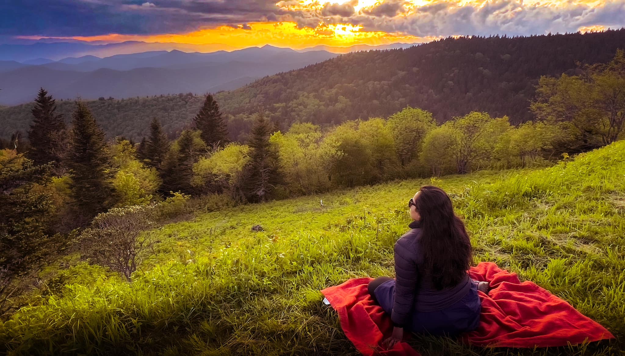 Watching the sunset from Blue Ridge mountains
